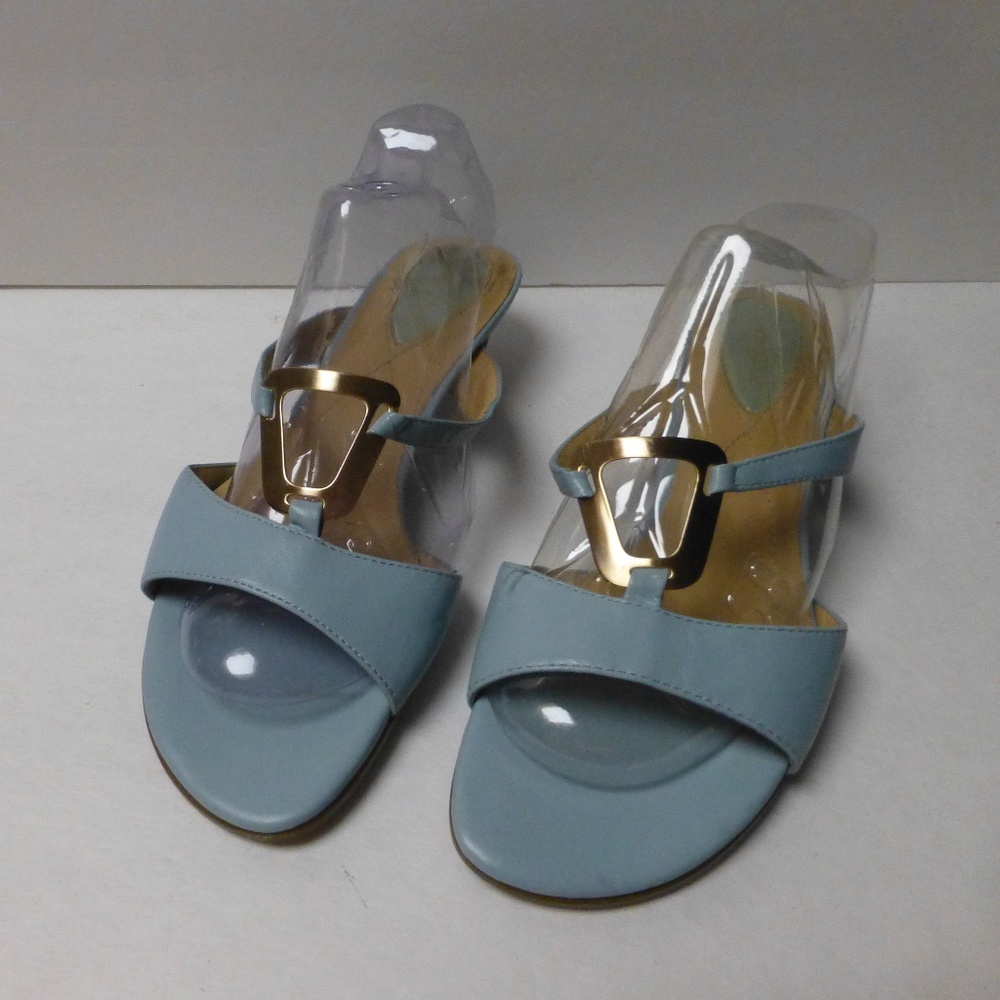 liz clairborne flex  baby blue slide  sandals 9m